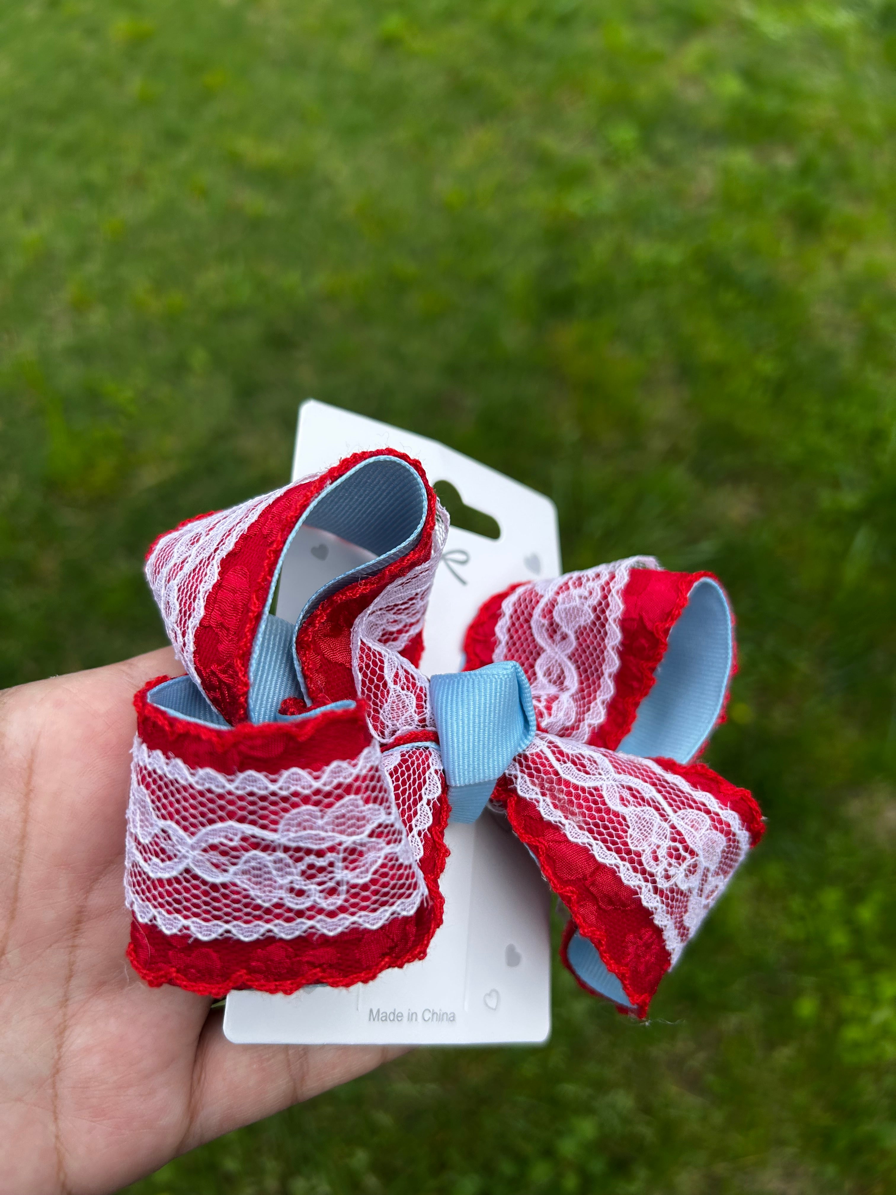 RW&B lace moonstitch