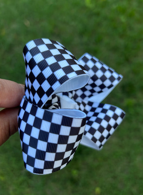 B&W Checkered Bow | White Undertone