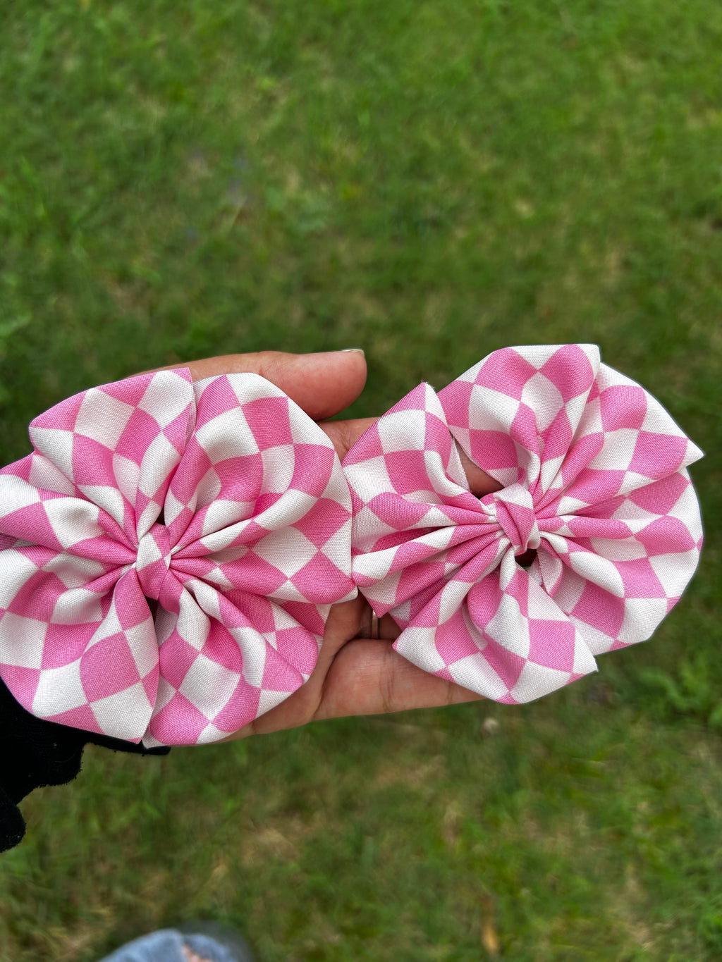 3.5 inch messy pink checkers🩷
