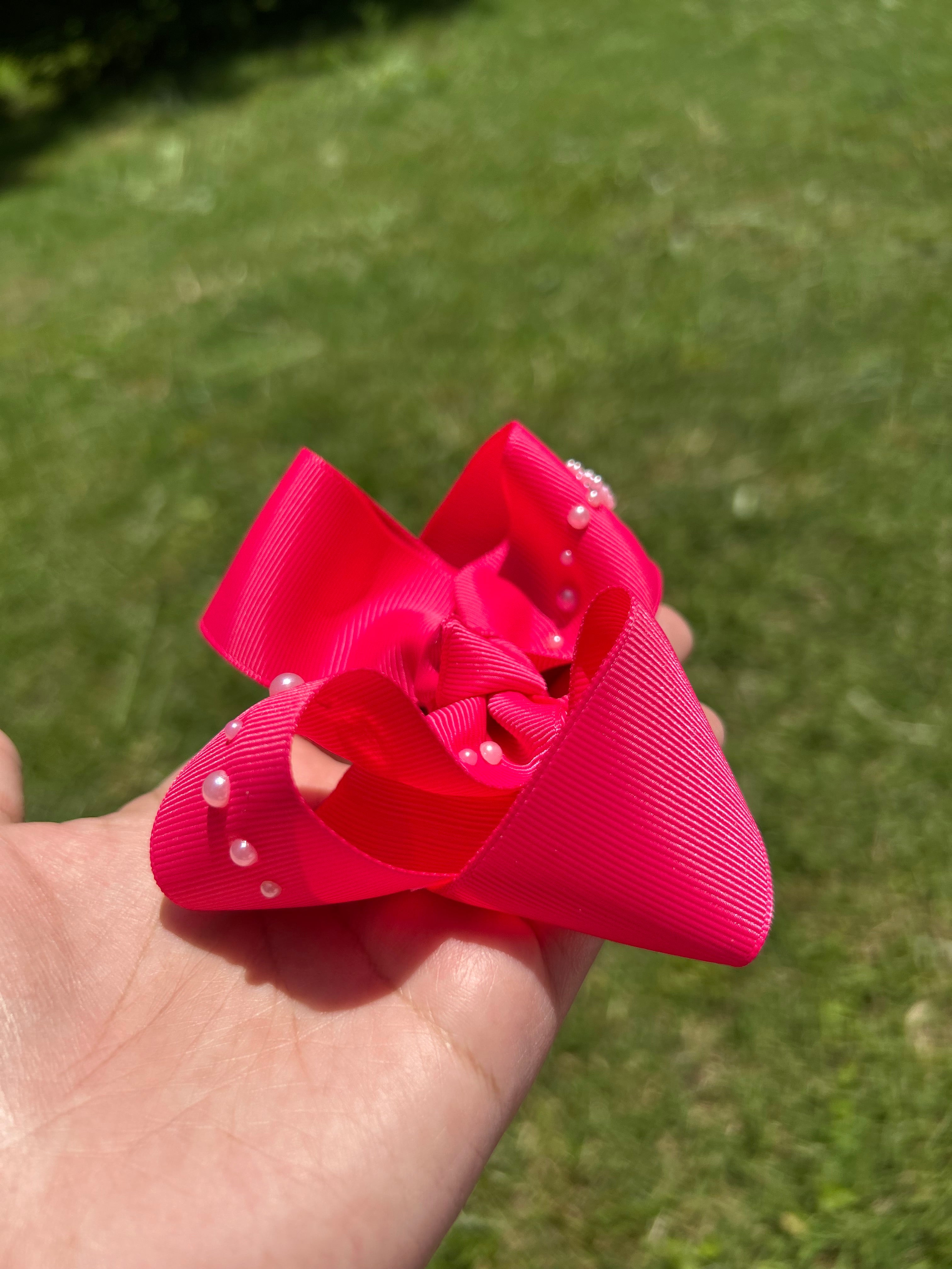 Heart Strand Hot Pink