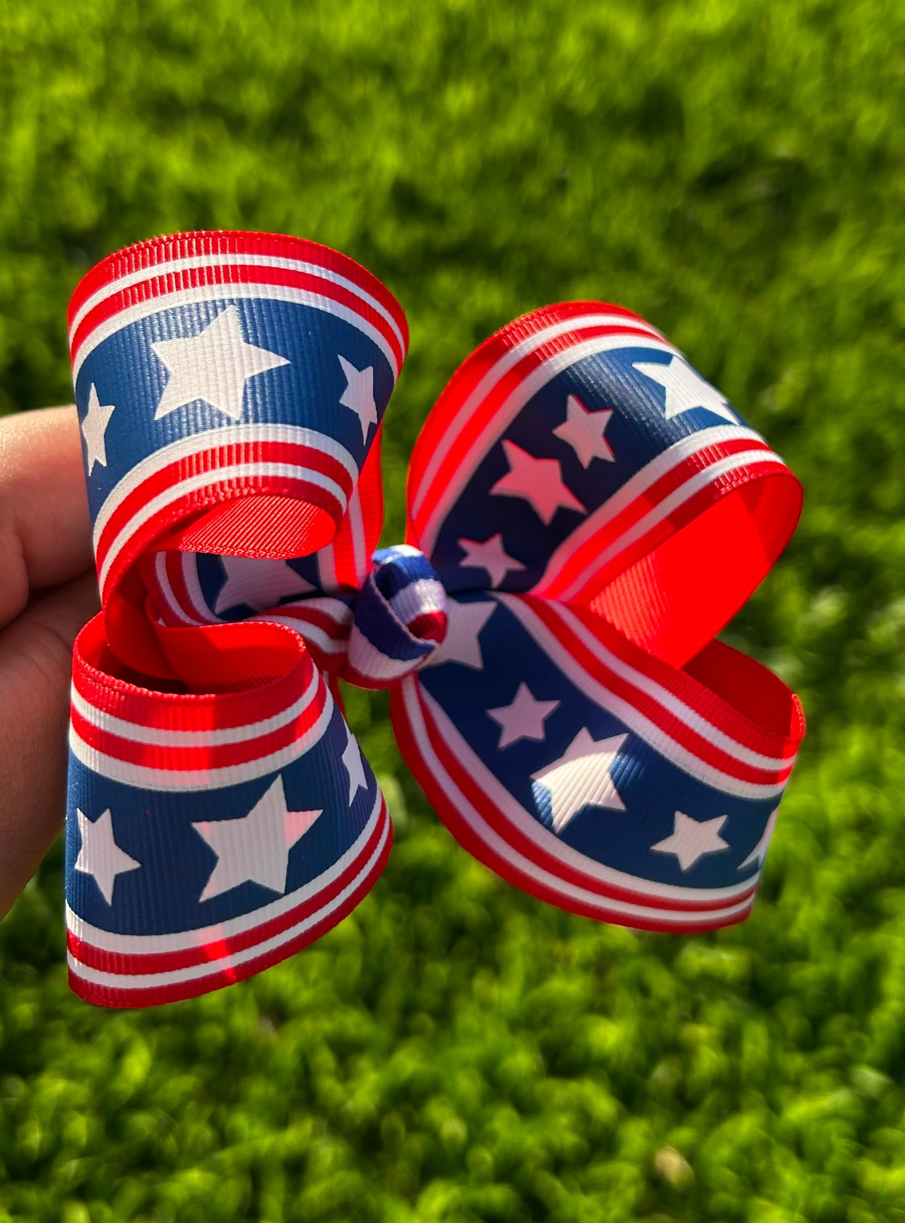 5’ Stars and Stripes bow on Big Clip