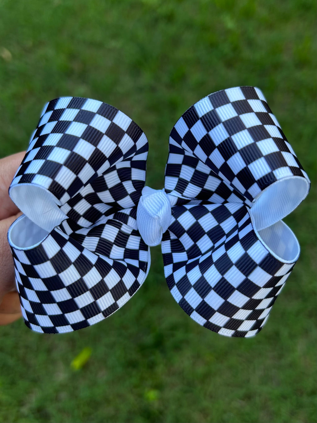 B&W Checkered Bow | White Undertone