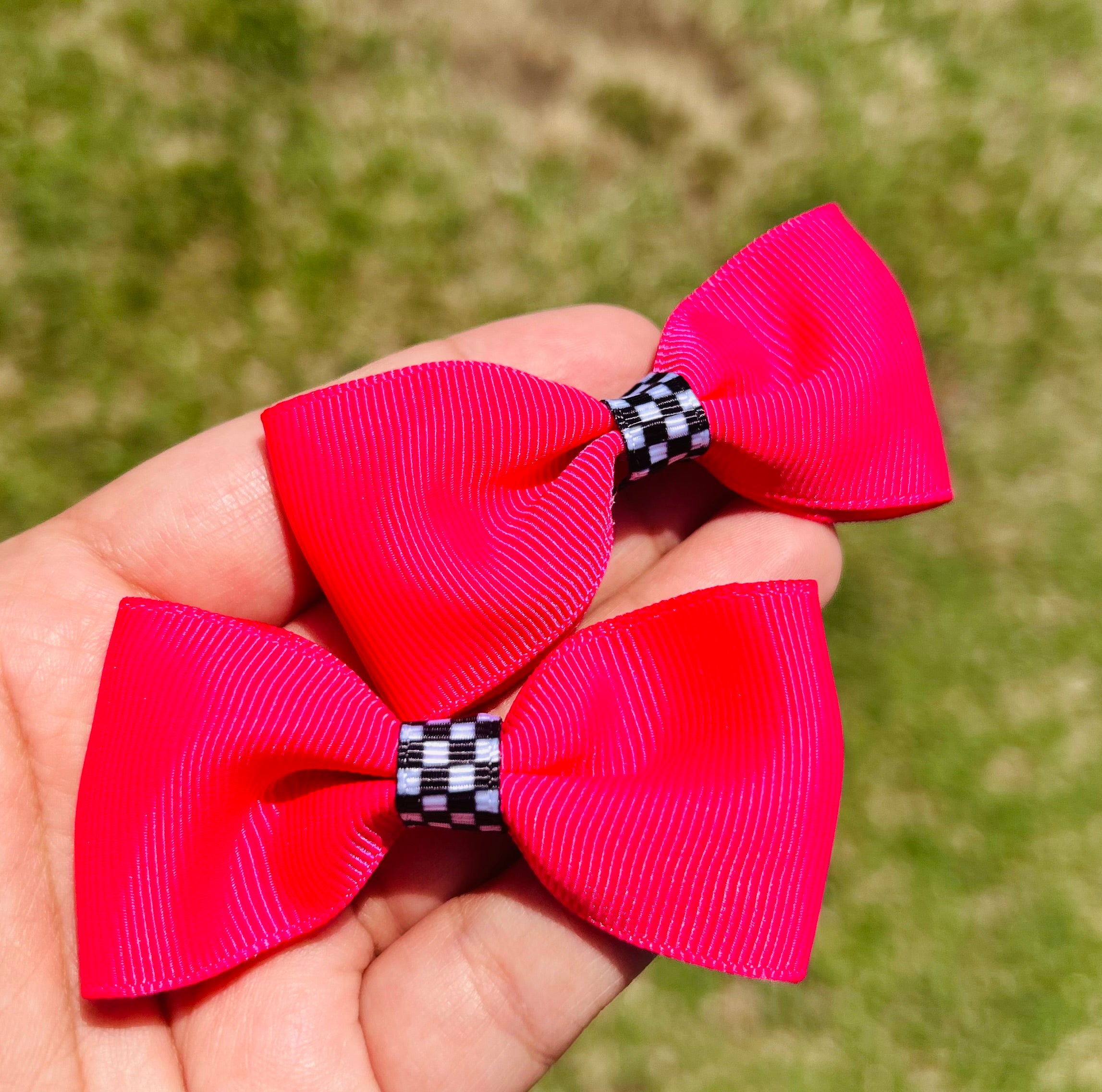 Hot Pink Bow-tie Checkered Micro Piggies
