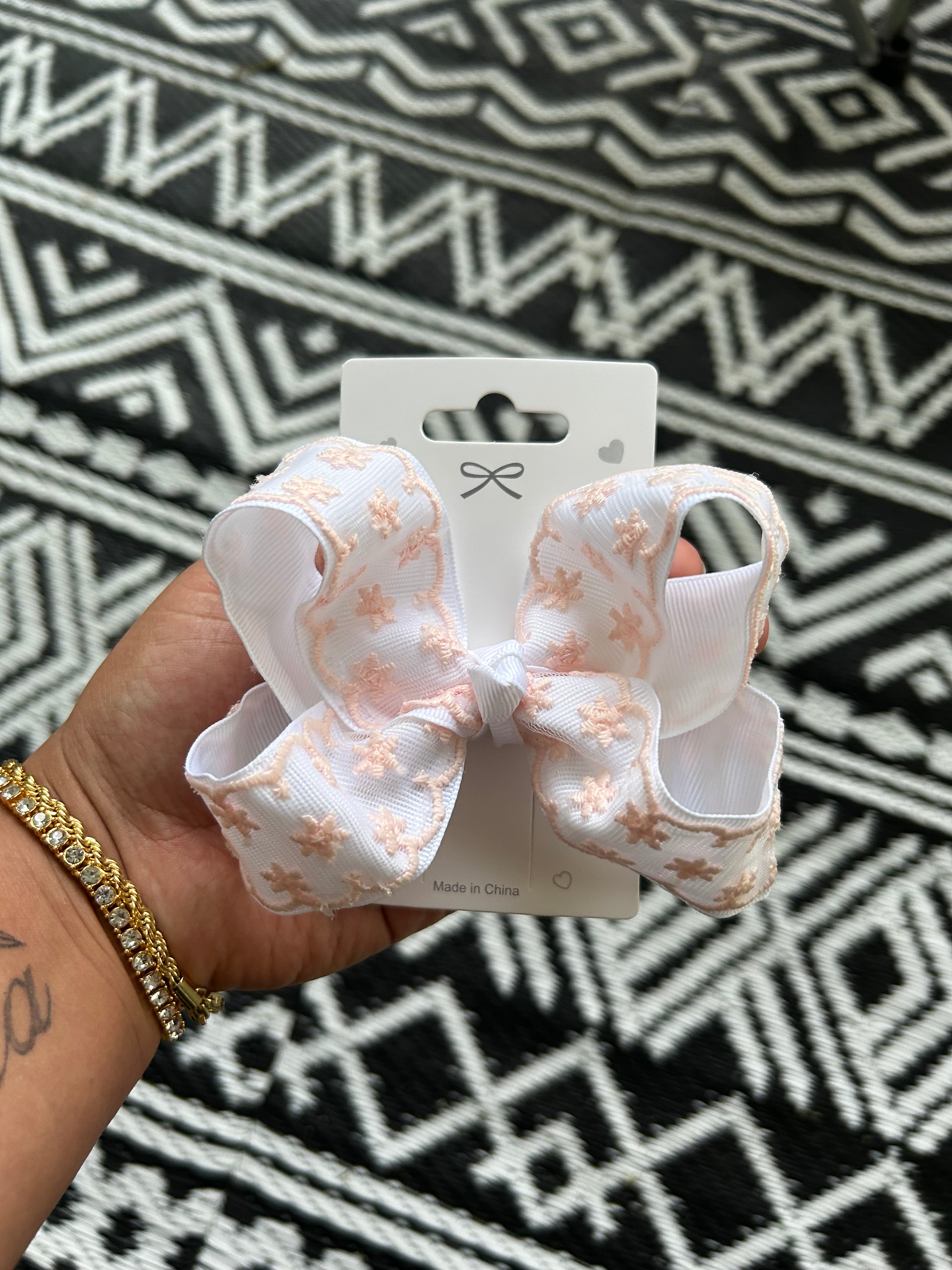 Peach Lace on White Bow