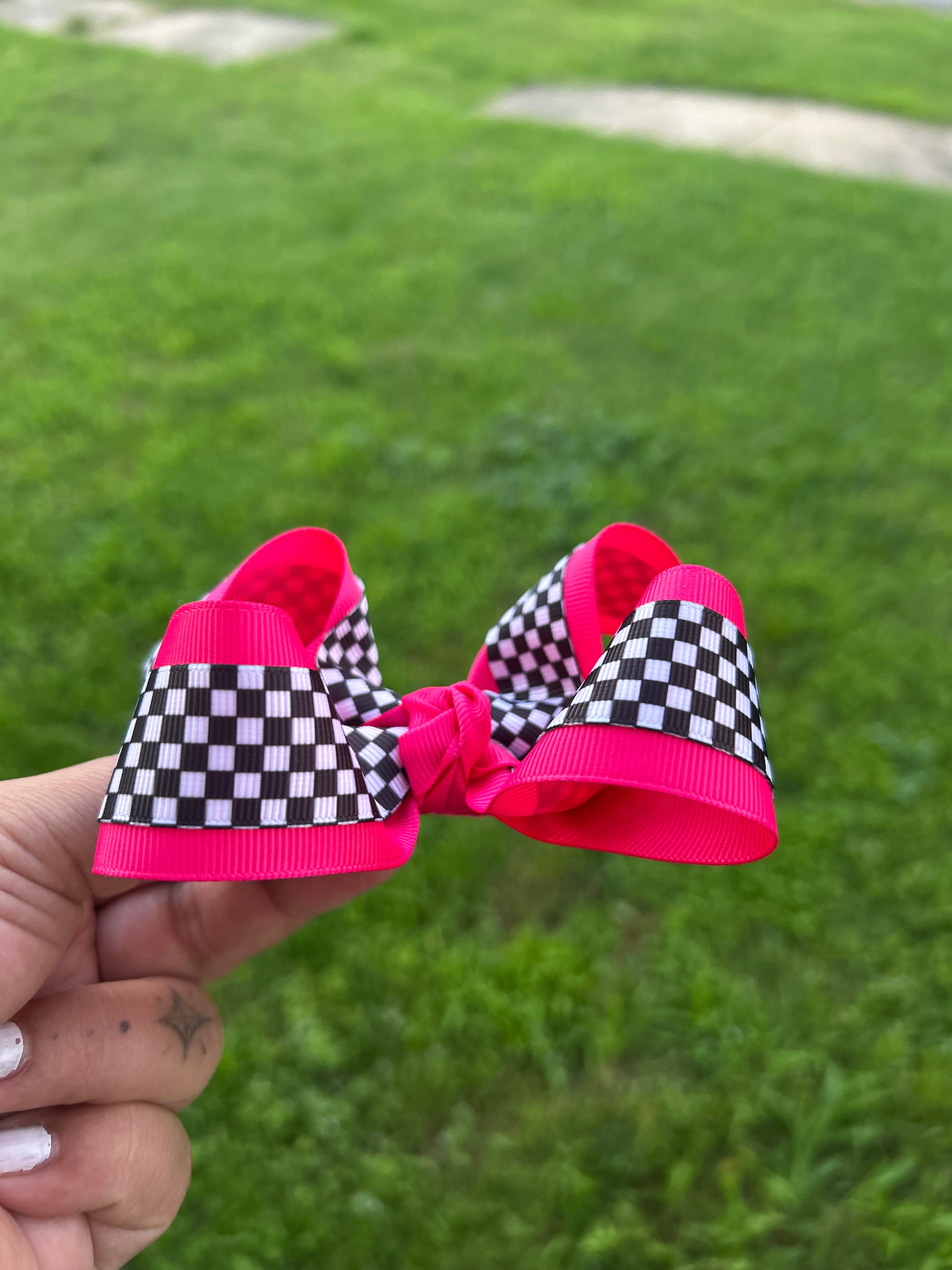 Double Checkered Bow🎸